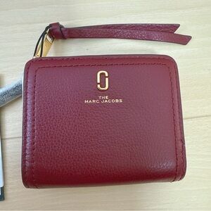 (NWT) Marc Jacobs Compact Wallet Muscat